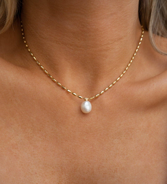 Aubrey Choker